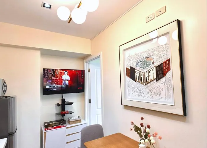 Azure Urban 1br-2br St Tropez * Манила