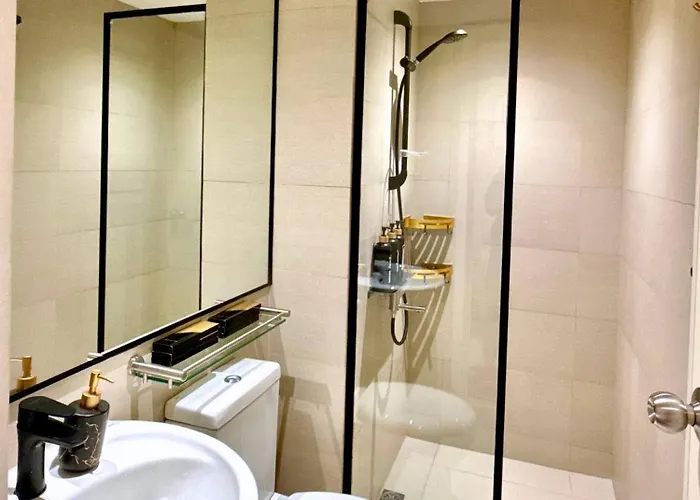 Дом отдыха Azure Urban 1br-2br St Tropez *